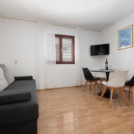 Apartments Family Roso Promajna Exteriér fotografie